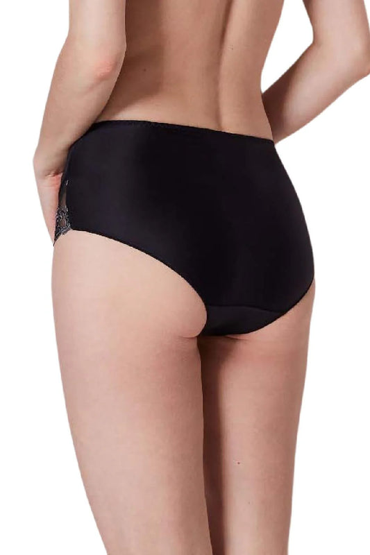 Simone Pérèle Delice Deep Full Brief