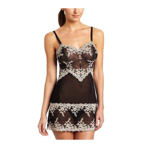 Amorous Lace Underwire Chemise in Black