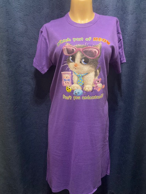 Model Oversized Cotton Night Shirts