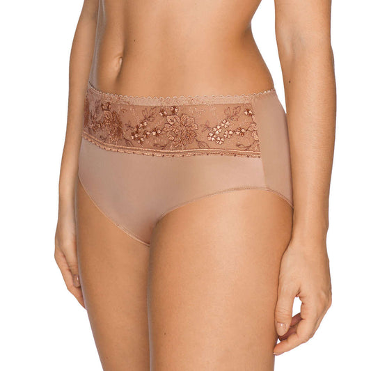 Prima Donna Golden Dreams Full Brief