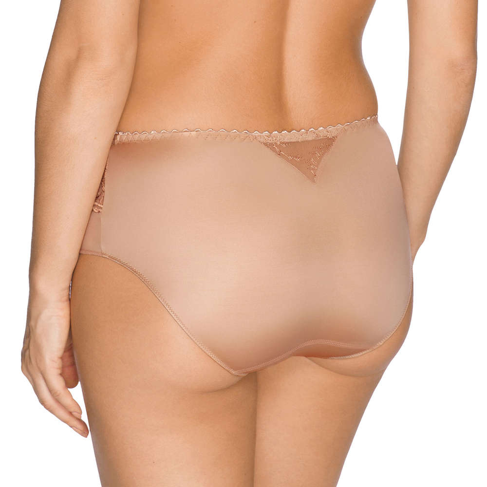 Prima Donna Golden Dreams Full Brief