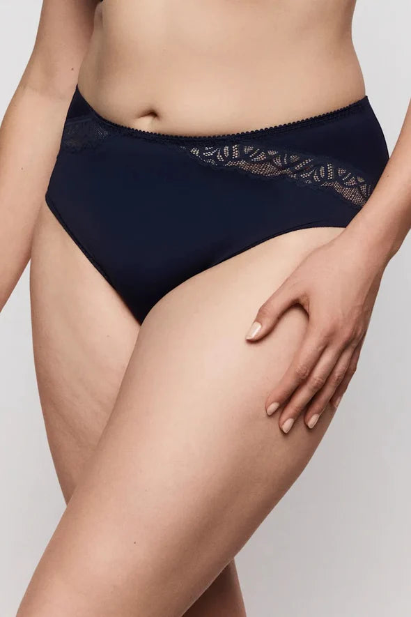 Prima Donna Salerno Full Brief