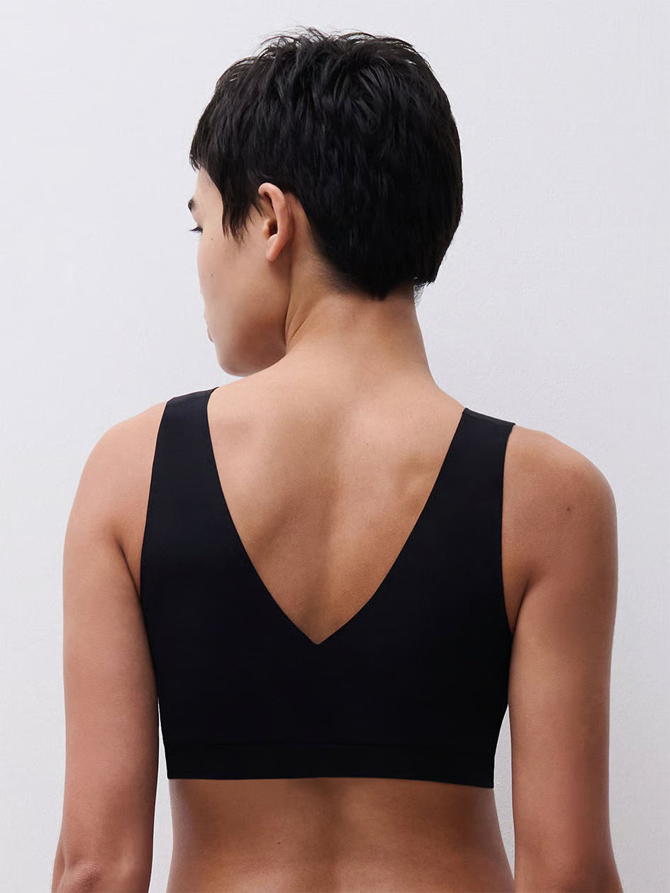 Chantelle SoftStretch Padded V-Neck Bra