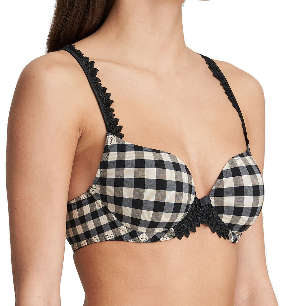 Maaree bra fits but for the sides where the material wrinkles up